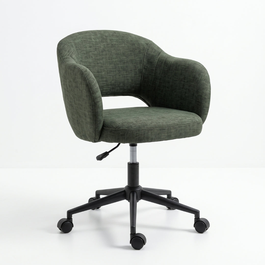 Silla giratoria verde con respaldo abierto – vista frontal