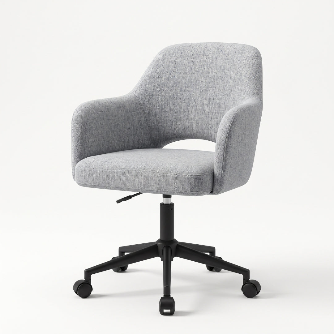 Silla giratoria gris con respaldo abierto – vista frontal