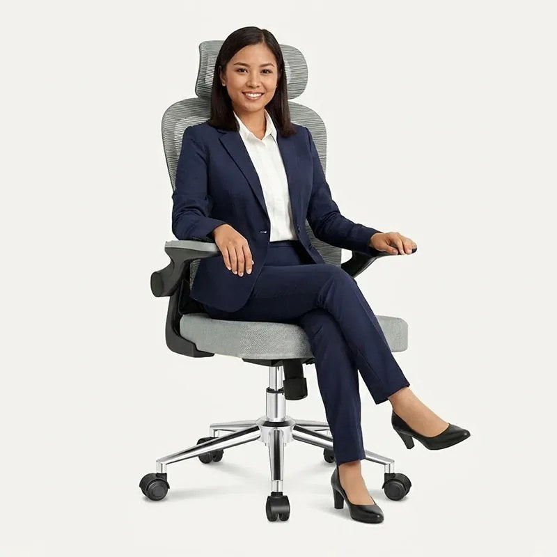 Persona sentada en la silla OC19